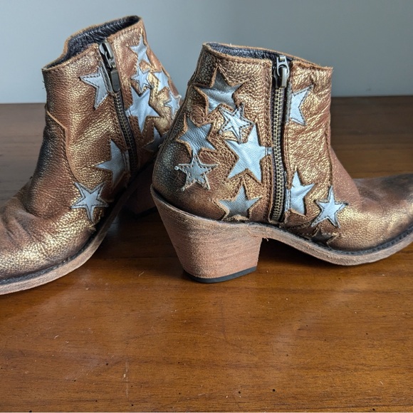Bronze Star-Embellished Ankle Boots - Picture 5 of 7